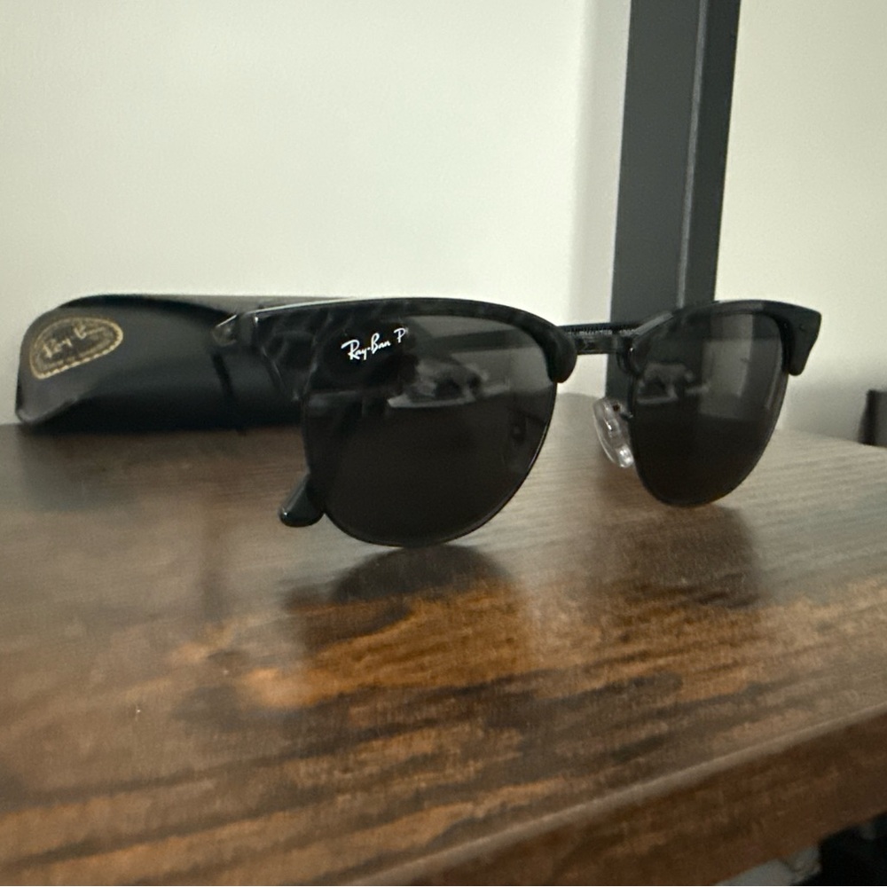 Ray-Ban Clubmaster Classic Black Sunglasses basically new